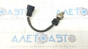 Fuel pressure sensor right Lexus IS250 06-13 on the rack