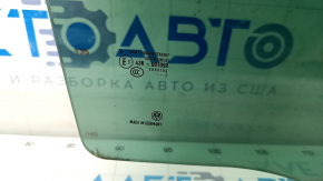Glass of the rear right door VW Touareg 11-17 tinted