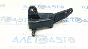 Lexus IS250 06-13 underhood relay block with housing, crack in mount