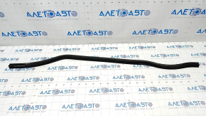 Rear bonnet seal VW Touareg 11-17