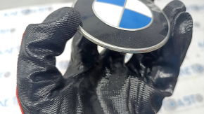 BMW 3 G20 19 Hood Emblem - Peeled Varnish