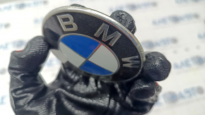 BMW 3 G20 19 Hood Emblem - Peeled Varnish