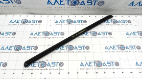 Inner glass seal for rear left door VW Touareg 11-17