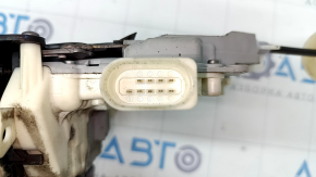 Front left door lock VW Touareg 11-17