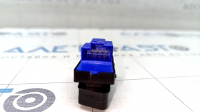 Central lock button rear left VW Touareg 11-15