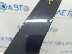 Door trim side rear right VW Touareg 11-17 rear, scratches