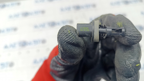 Heater Air Temperature Sensor Cadillac CTS 14 - Type 2