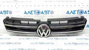 Radiator grill assembly VW Touareg 11-14 with emblem, sand