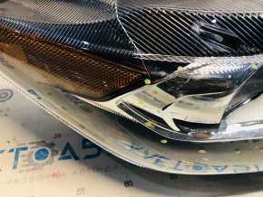 Headlight front right bare Chevrolet Volt 16 - chips, scratches, broken fasteners, missing body fragment