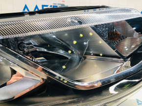 Headlight front right bare Chevrolet Volt 16 - chips, scratches, broken fasteners, missing body fragment