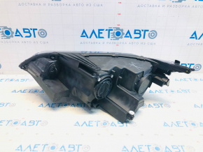 Headlight front right Chevrolet Volt 16 - scratches, abrasion, missing fastening fragment