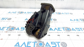 Front panel air duct deflector central right VW Touareg 11-14