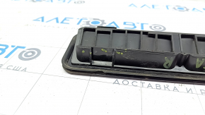 Ventilation shield center Jeep Compass 17 - broken fasteners