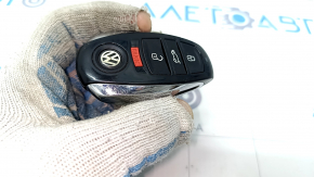 Key smart VW Touareg 11-17 4 buttons, worn, scratches