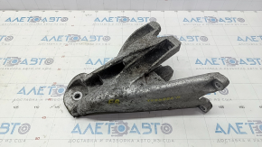 Engine mount bracket right VW Touareg 11-17 3.6