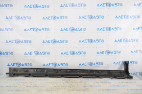 Right threshold Ford Escape MK3 17-19 rest structure, breakage of the fastener