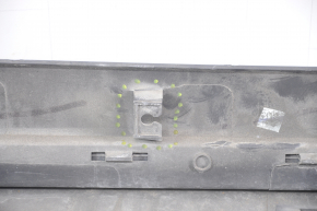 Right threshold Ford Escape MK3 17-19 rest structure, breakage of the fastener
