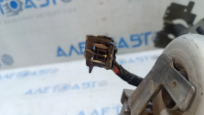 Electric power steering column Nissan Leaf 13-17 chip housing breakage