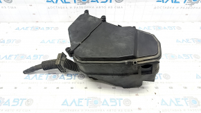 Underhood fuse box assembly VW Touareg 11-17 with cover