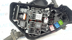 Underhood fuse box assembly VW Touareg 11-17 with cover