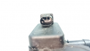 Cooling system valve VW Touareg 11-17 3.6