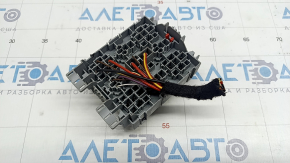 Relay block under the dashboard VW Touareg 11-17