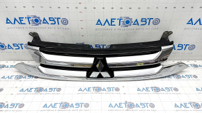 Radiator grill grill Mitsubishi Outlander 16-21 rest, sand