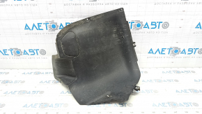 Front left mudguard VW Touareg 11-17 front part, fastening torn