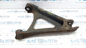 Rusty lower rear right control arm for a VW Touareg 11-17