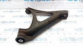 Rusty lower rear right control arm for a VW Touareg 11-17