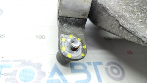 Shock absorber support rear right VW Touareg 11-17 bolts broken