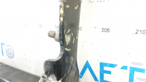 VW Tiguan 18-usa rear bumper reinforcement is dented, bolt is broken
