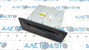 Tape recorder radio Audi Q5 8R 16-17 scratches