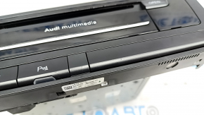 Tape recorder radio Audi Q5 8R 16-17 scratches