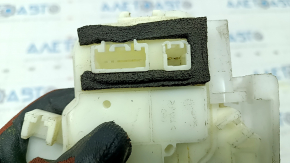 Subaru Outback 10-14 Front Right Door Lock