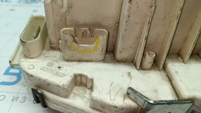 Mercedes W221 rear right door lock chip mount break