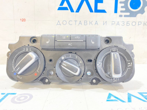 Climate control VW Jetta 11-18 USA chrome heated, paint blistered