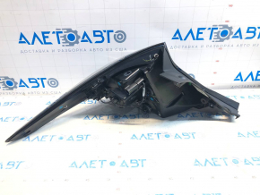 Right headlight Chevrolet Volt 16 - chipped, worn