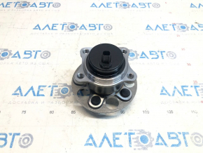 Rear right hub Lexus CT200h 11-17 GSP