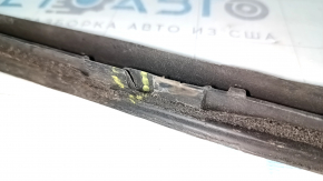 Windshield molding left Jeep Patriot 11-17 fracture
