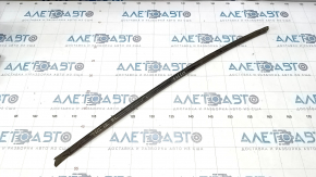 Left windshield molding VW Tiguan 09-17 broken