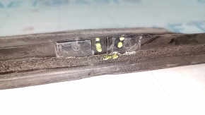 Windshield molding left Jeep Patriot 11-17 cracks