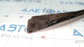 Windshield molding right VW Jetta 19 - broken mount