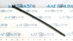 Windshield molding right Nissan Altima 13-18 broken fasteners