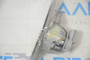 Turn signal in the wing front left Tesla Model S 12-20 chrome, chip, scratches