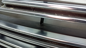 Radiator grill grill Mazda CX-9 16- without emblem, with chrome inserts, under the podium, cracks, sand