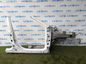 Quarter front right Jeep Cherokee KL 19-21 on the body, with the central pillar, pokes