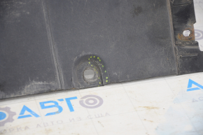 Tesla Model S 12-15 pre-restored rear underbody protection is torn, broken fastener