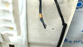 Mazda CX-9 16 headlining - gray, under sunroof, to be cleaned, wiring cut