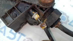 Parking brake assembly BMW X5 F15 14-18 cable mount broken, insulation torn